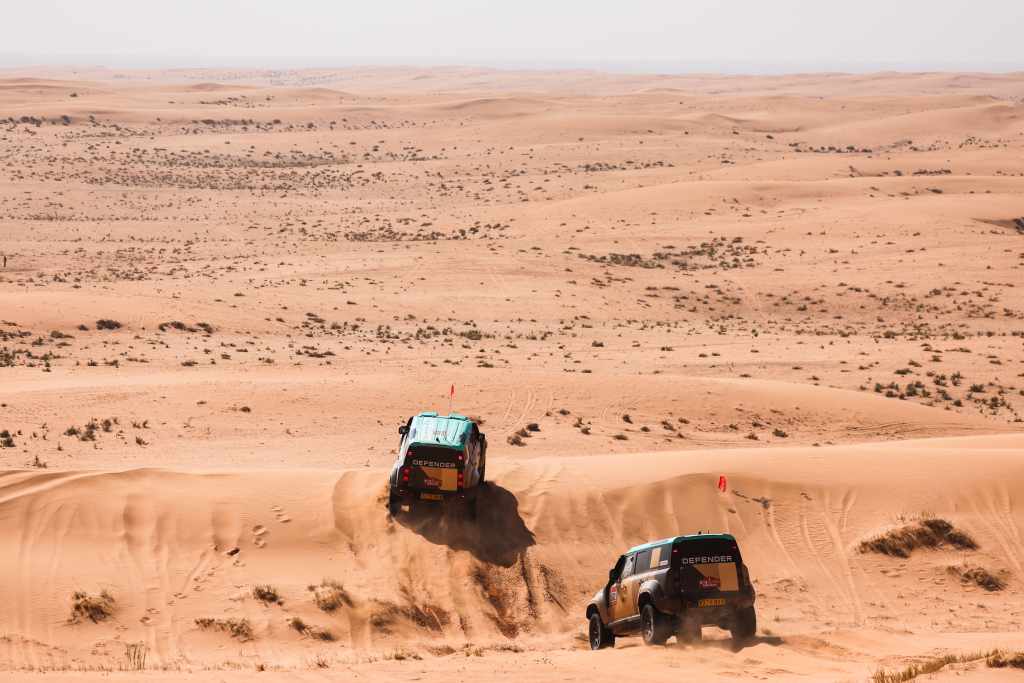 DEFENDER_RALLY_STEPHANE_PETERHANSEL_500_ROKAS_BACIUSKA_502_STAGE6_CREDIT_ASODPPIAntoninVincent