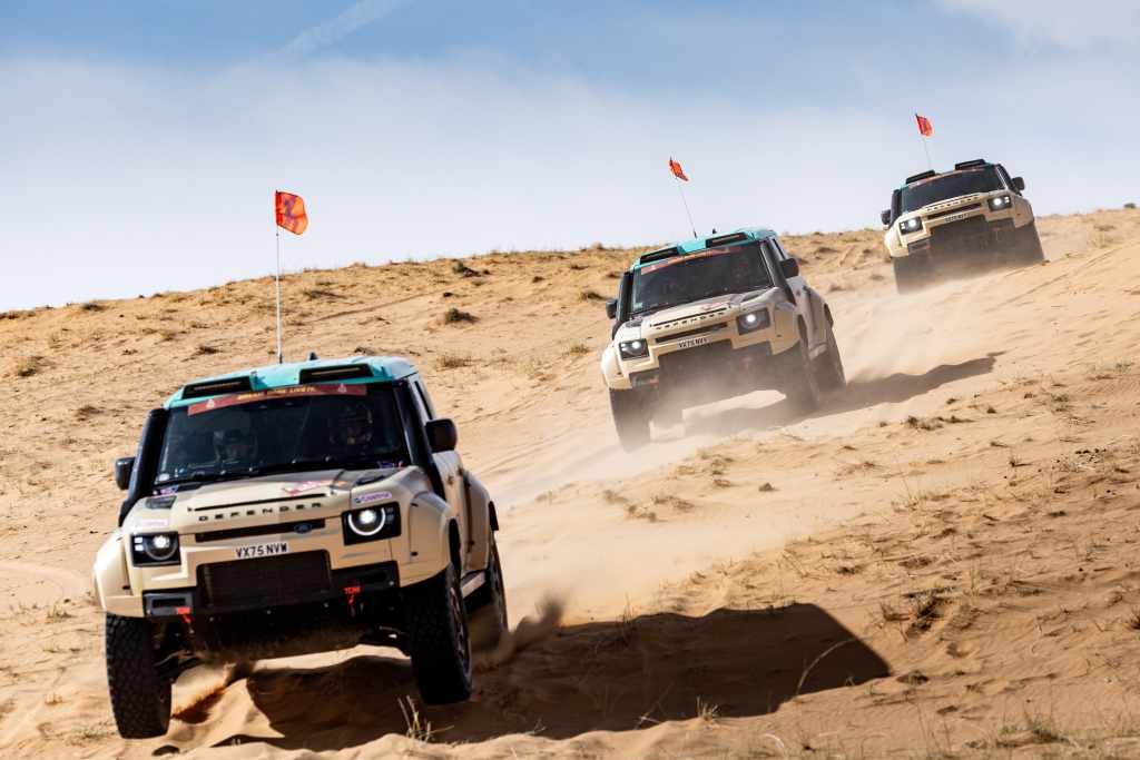 DEFENDER_RALLY_FULL_TEAM_STAGE6_CREDIT_PawelStarzyk_Riad