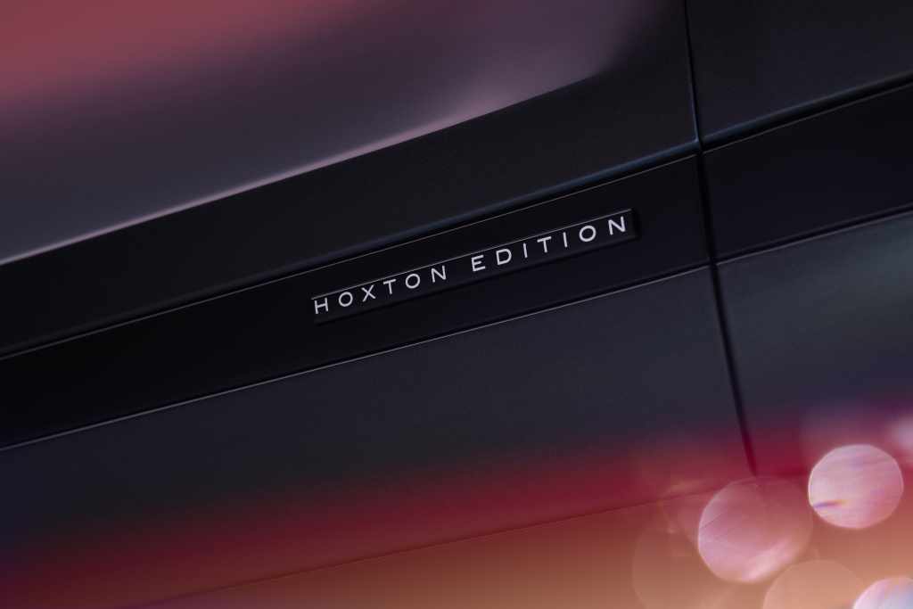 RR Hoxton - Side Badge