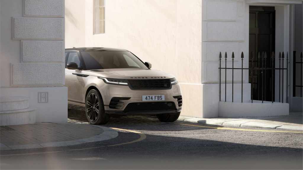 RR_Velar_Belgravia_Edition_27MY_02_Front34_140126