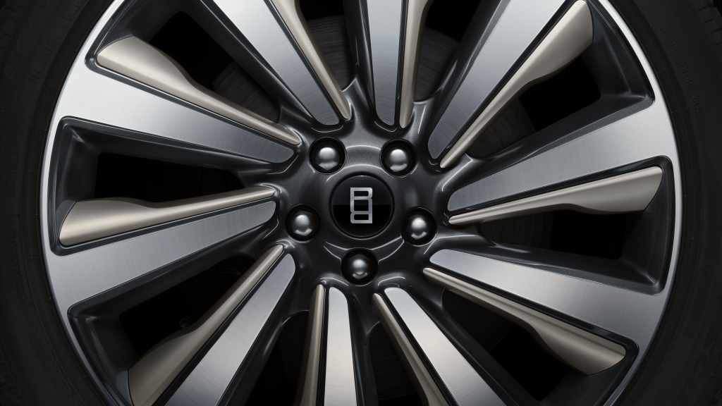 RR_SV_Ultra_27MY_Detail_Wheel_08_290426