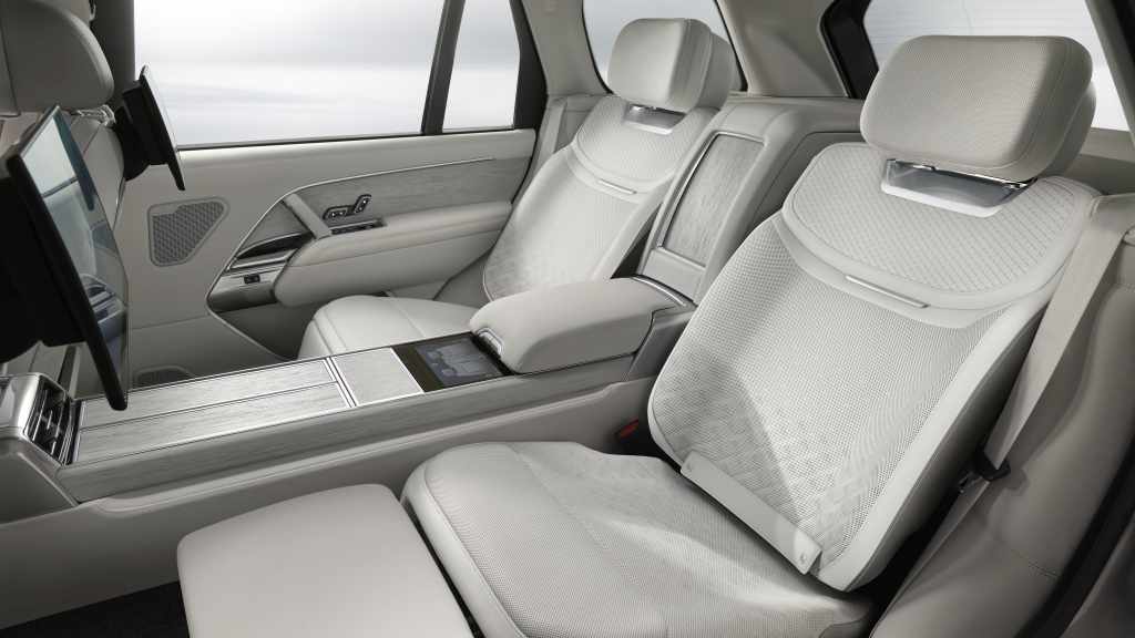 RR_SV_Ultra_27MY_Interior_05_290426