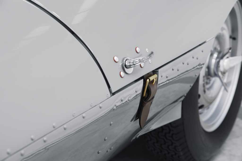 JAGUAR REDÉMARRE LA PRODUCTION DE LA LÉGENDAIRE TYPE-D