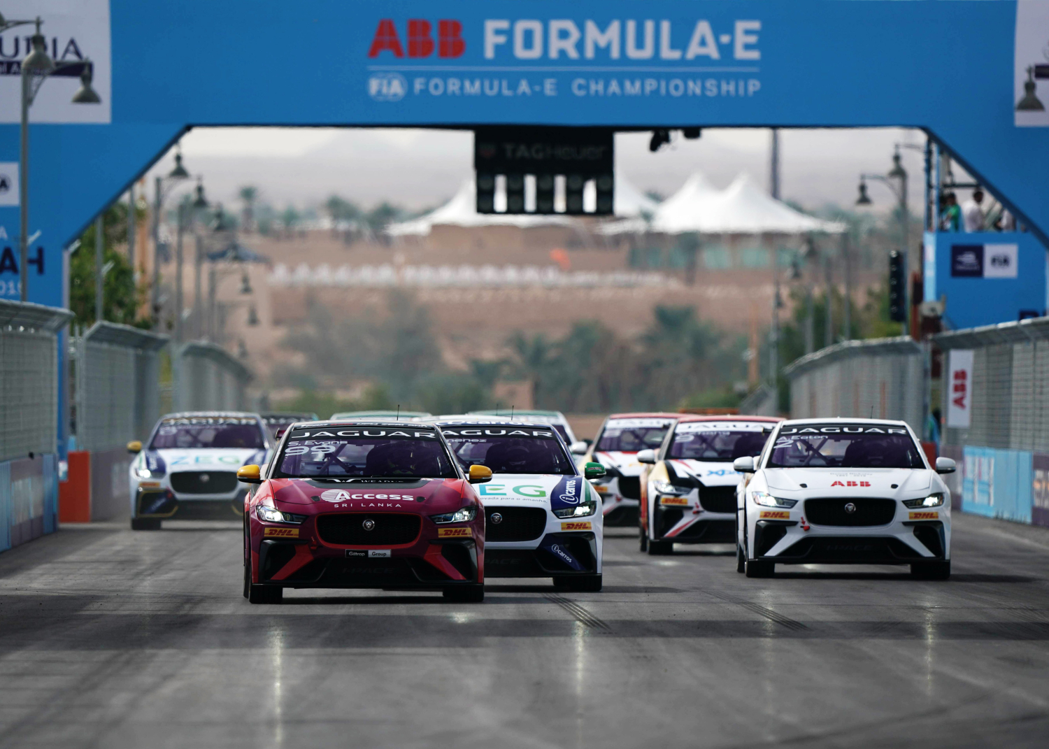  SIMON EVANS LEADS FROM POLE TO FLAG IN THE OPENING ROUND OF SEASON TWO