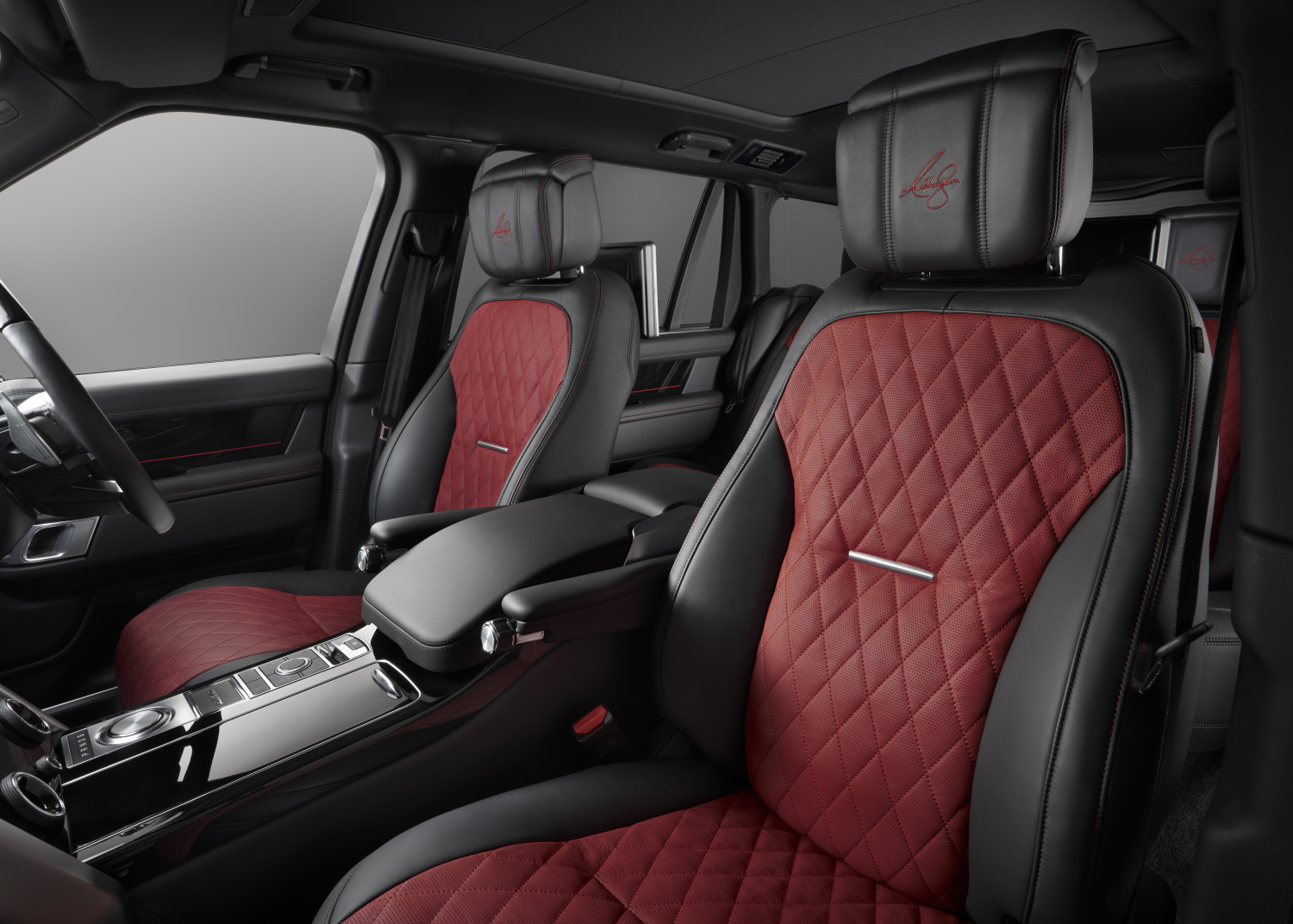 Range Rover SVAutobiography