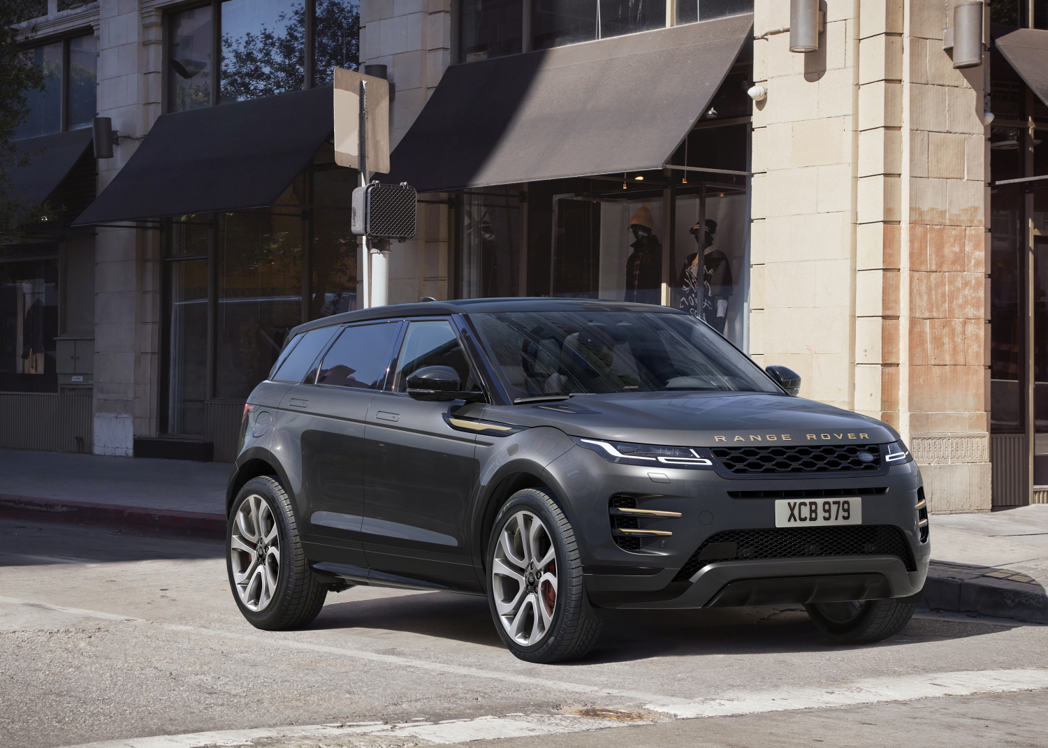 NEW ELECTRIFIED RANGE ROVER EVOQUE AUTOBIOGRAPHY