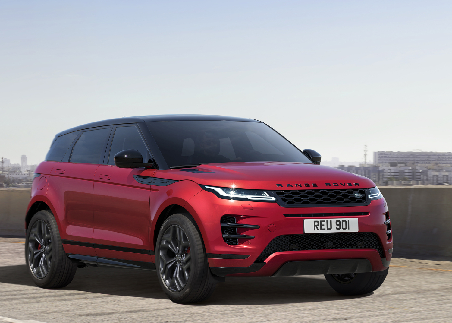 Range Rover Evoque P300 HST 