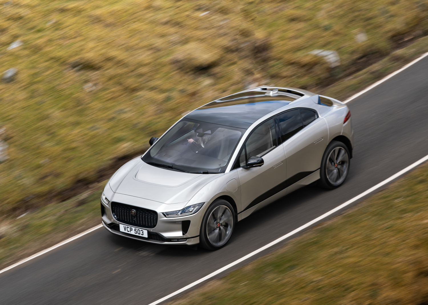  JAGUAR I-PACE COMPLETES EVERESTING CHALLENGE ON A SINGLE CHARGE 