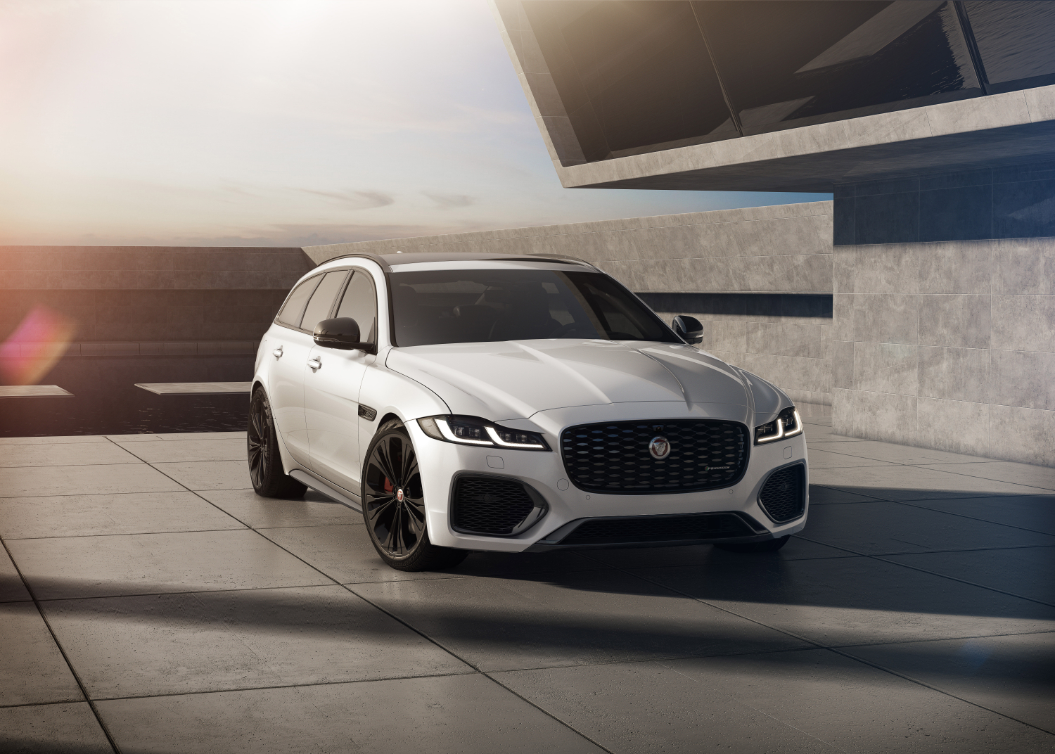  XF Sportbrake R-Dynamic Black – Ostuni White with Ebony Interior 