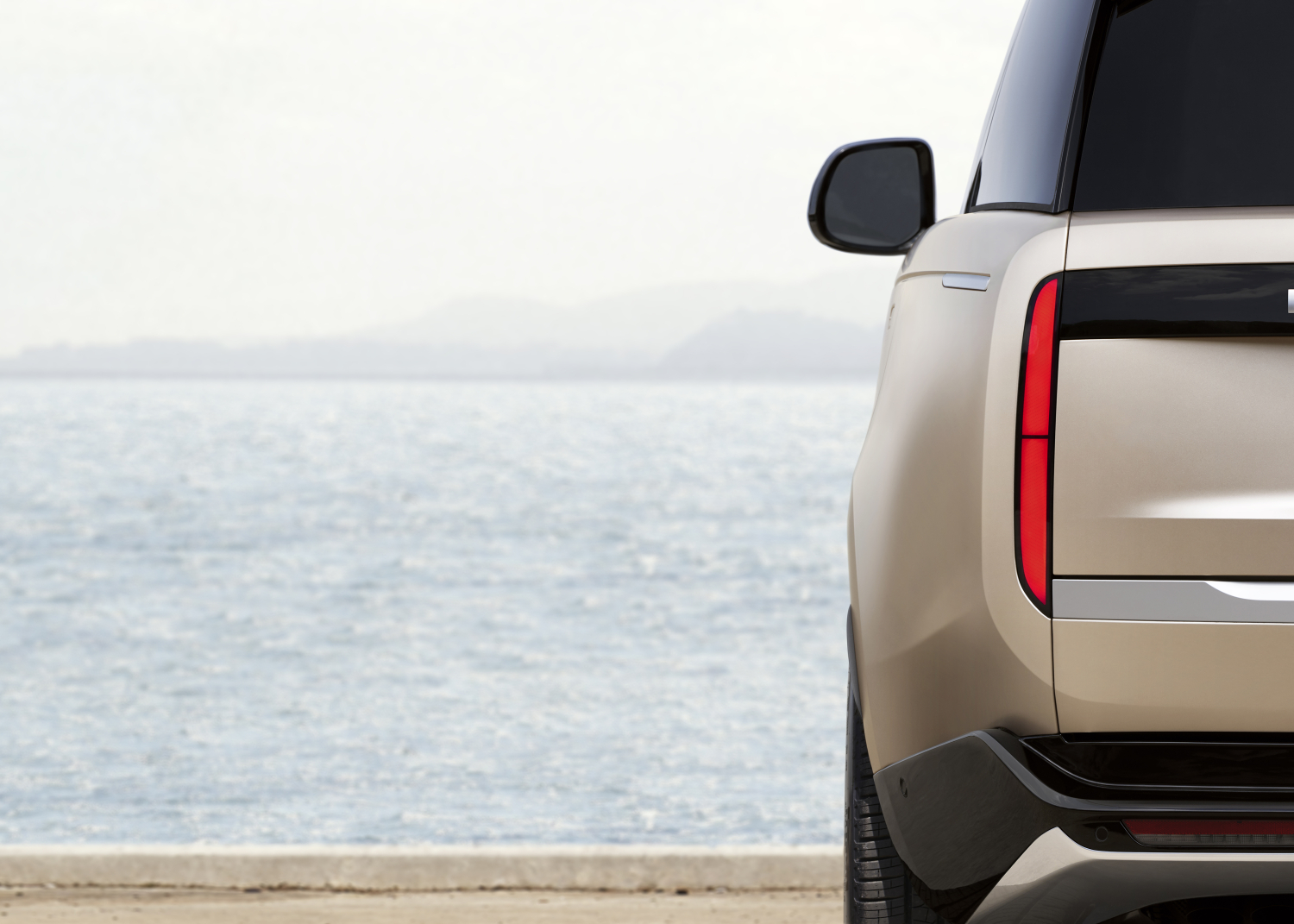  THE NEW RANGE ROVER
