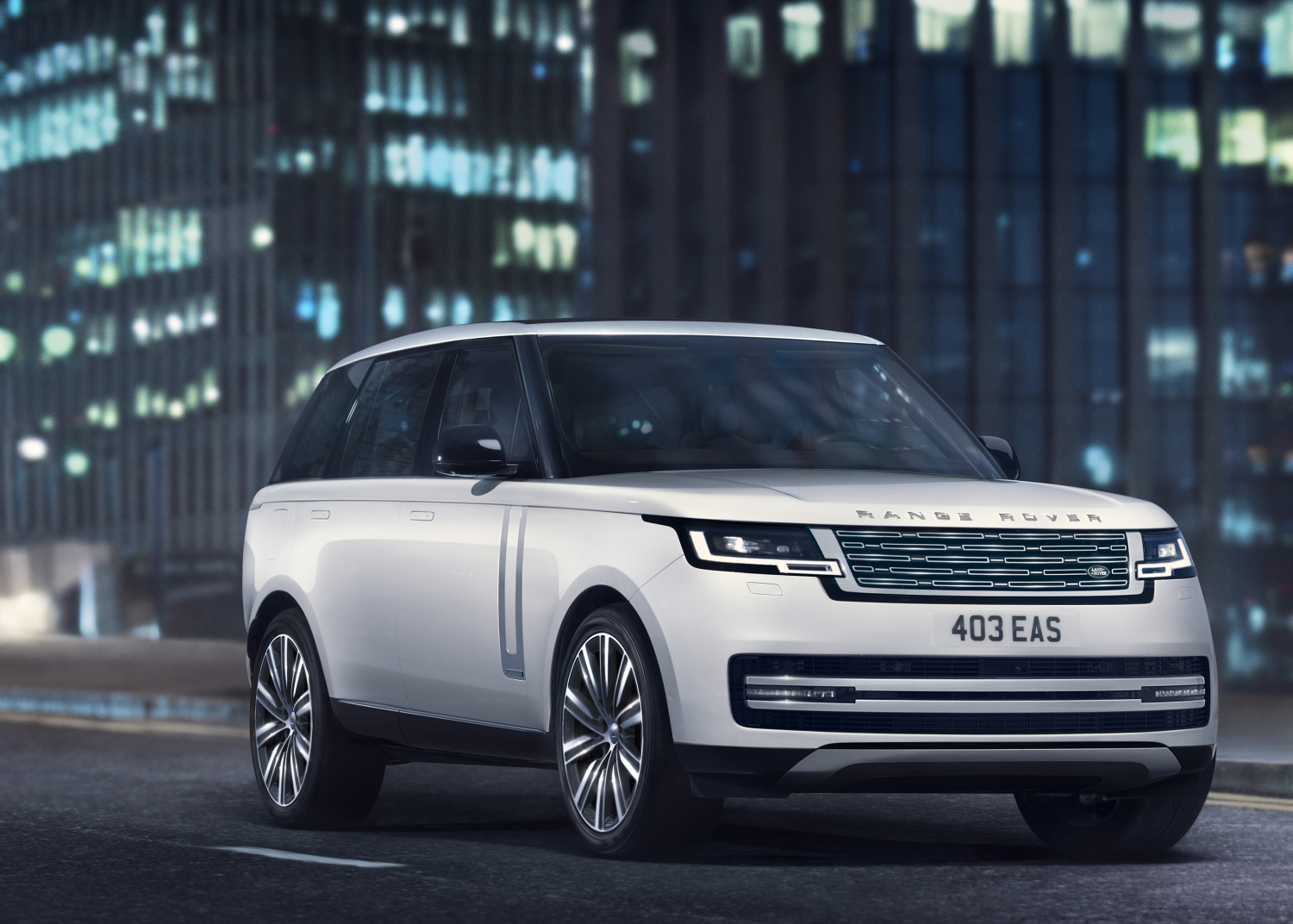  THE NEW RANGE ROVER