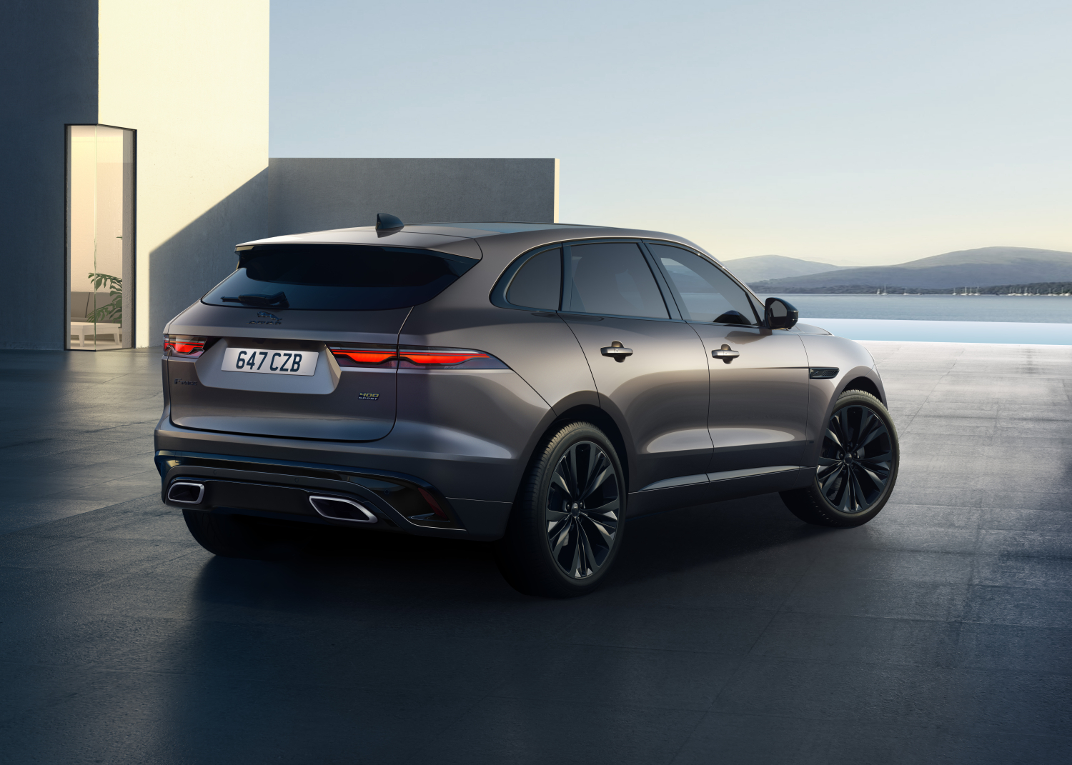 JAGUAR F-PACE SIX-CYLINDER 400 SPORT 