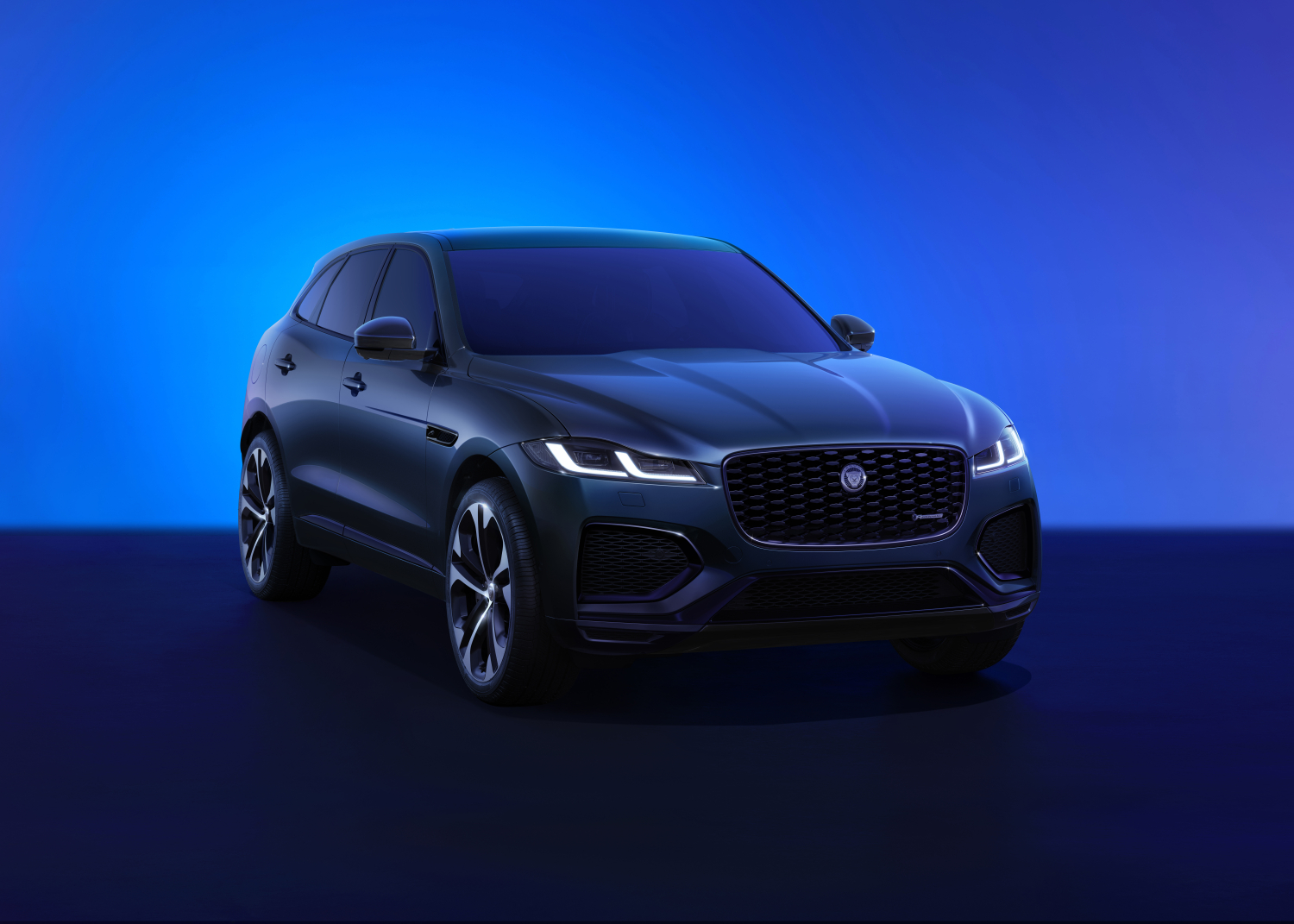 JAGUAR F-PACE R-DYNAMIC HSE