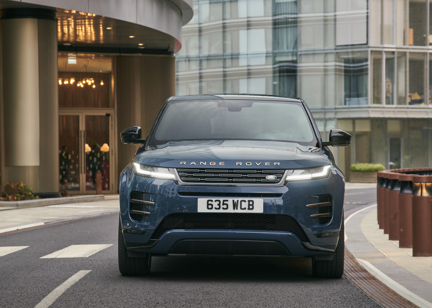 LOCATION - RANGE ROVER EVOQUE 24MY (AUTOBIOGRAPHY)