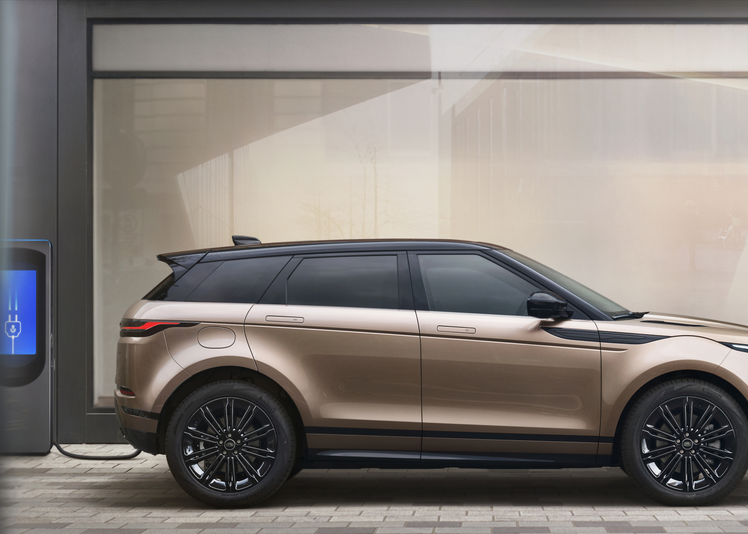CHARGING - RANGE ROVER EVOQUE PHEV 24MY (DYNAMIC HSE)