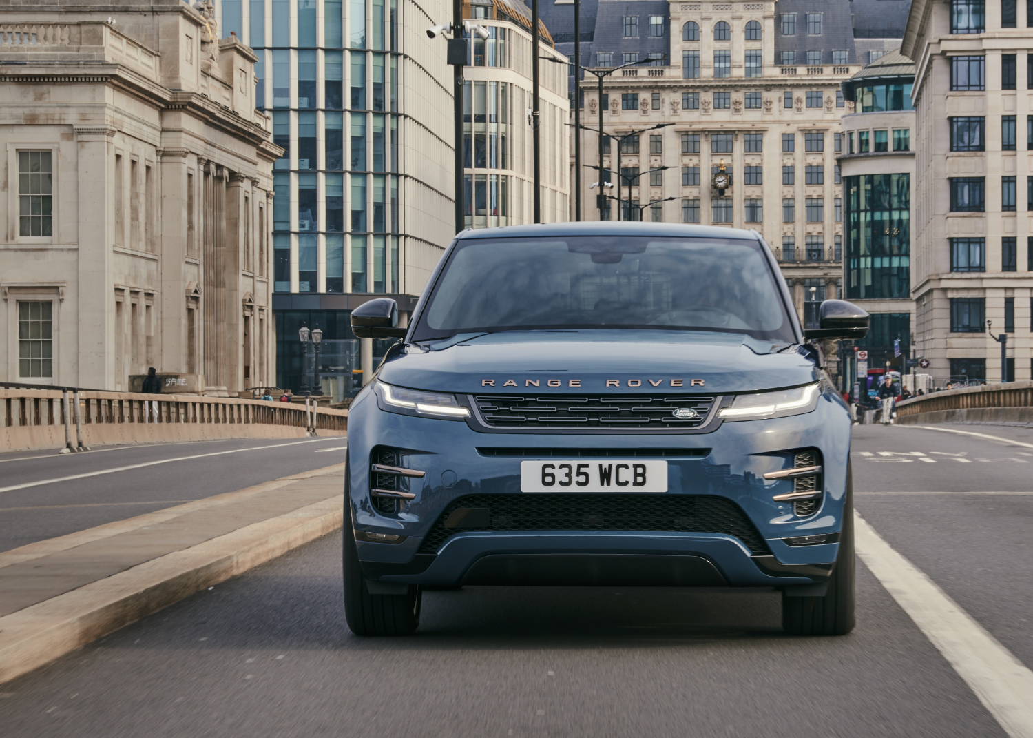 LOCATION - RANGE ROVER EVOQUE 24MY (AUTOBIOGRAPHY)