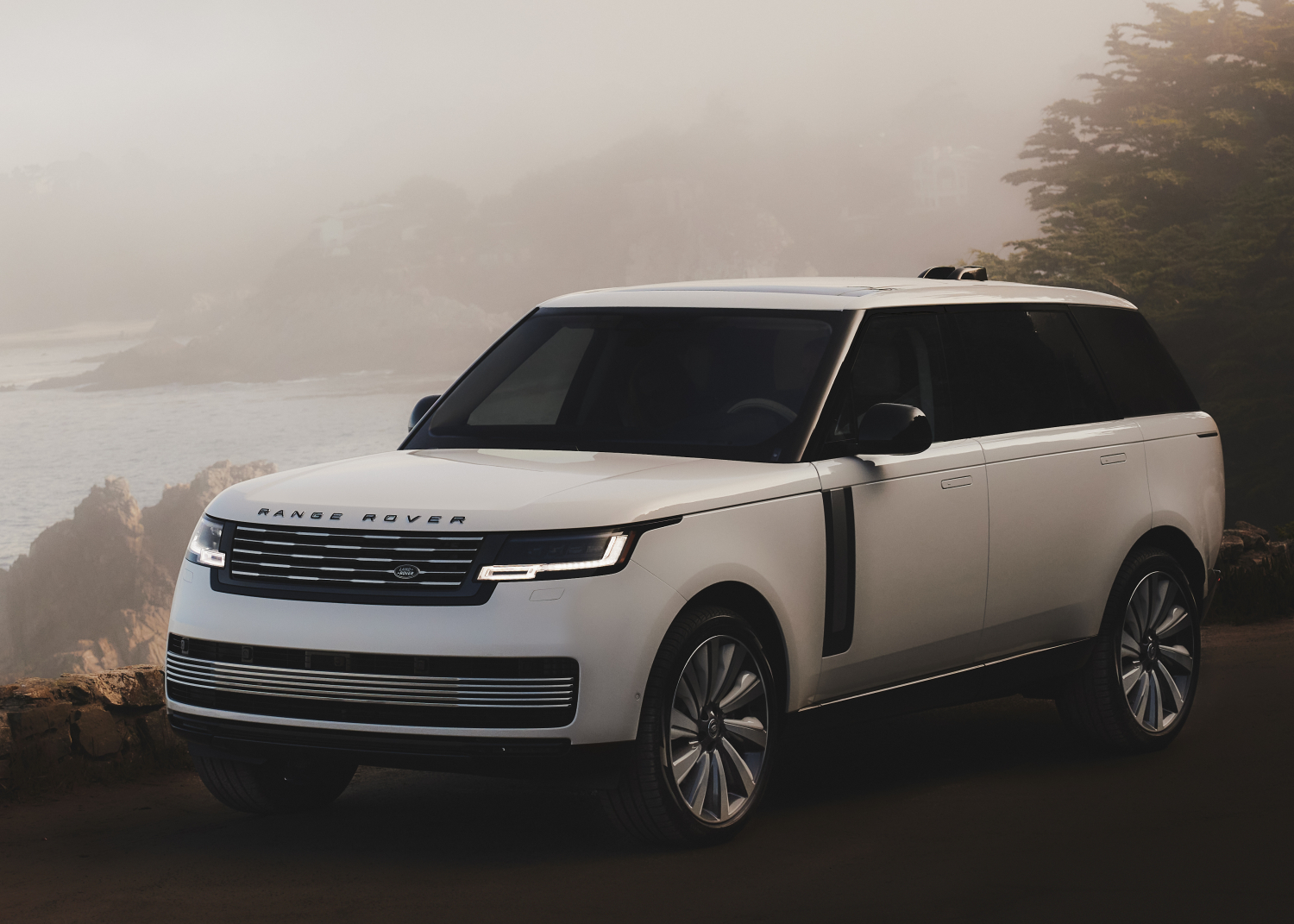 RANGE ROVER HOUSE - 2024 RANGE ROVER SV CARMEL EDITION