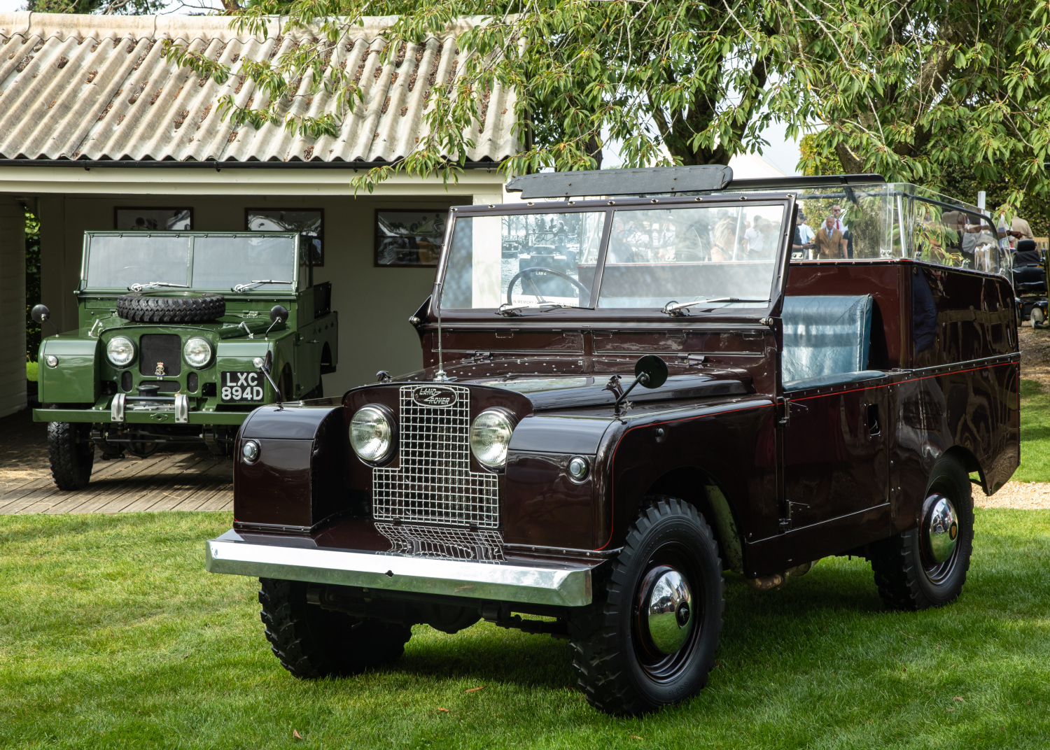 JLR HONOURS QUEEN ELIZABETH II WITH UNIQUE GOODWOOD REVIVAL PARADE 