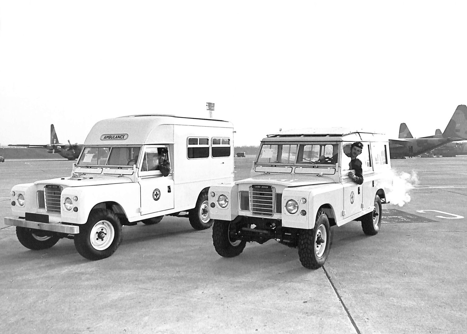 DEFENDER MARKS 70 YEARS OF ITS LANDMARKDEFENDER MARKS 70 YEAR PARTNERSHIP WITH BRITISH RED CROSS