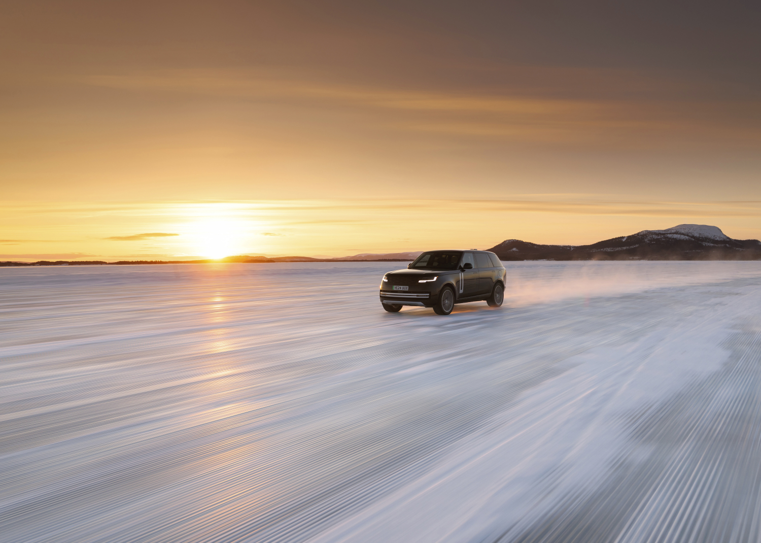 RANGE ROVER ELECTRIC WINTER TEST AND DEVELOPMENT