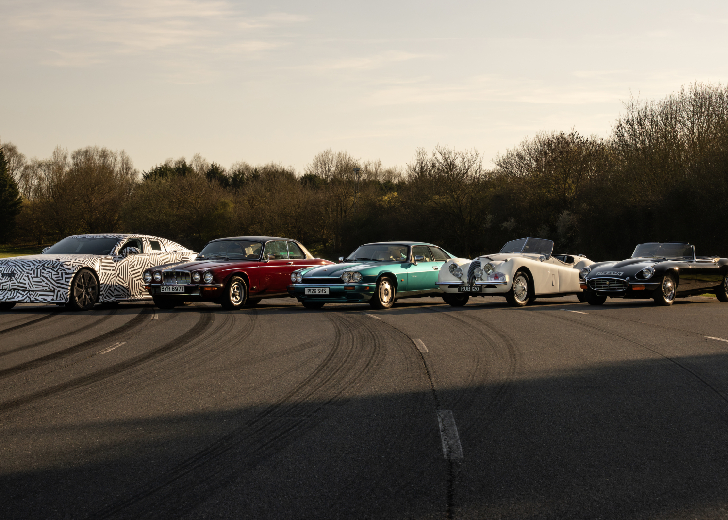 INSPIRED ENGINEERING: SIGNATURE NEW LUXURY GT DRIVES LIKE A TRUE JAGUAR