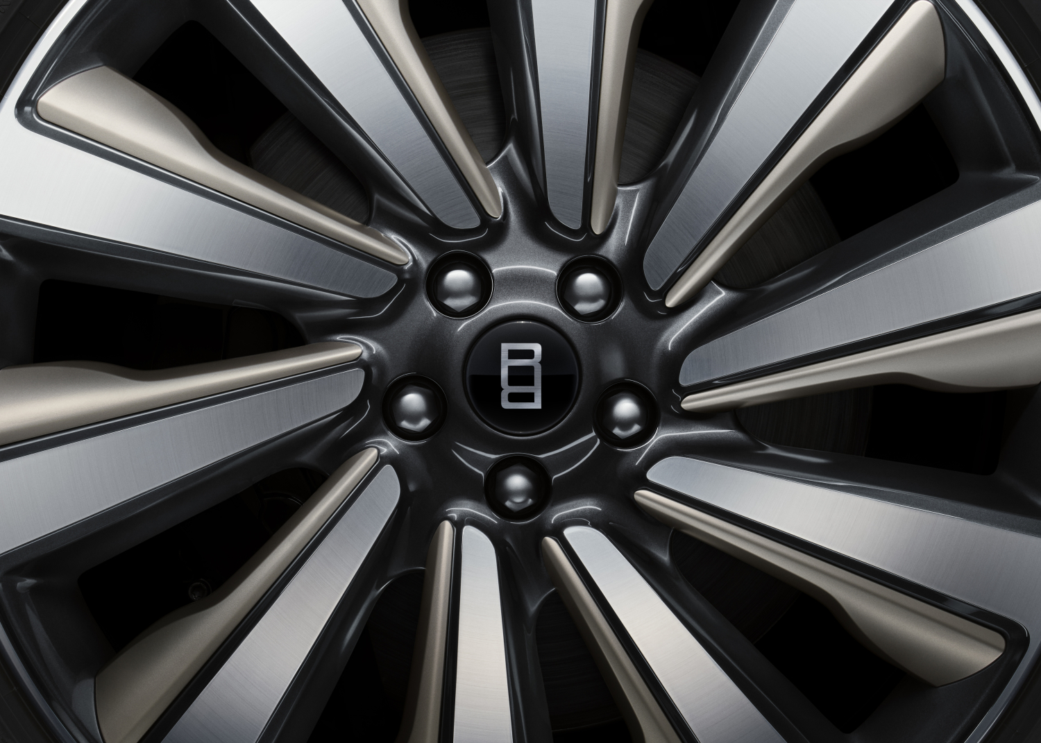 RANGE ROVER SV ULTRA