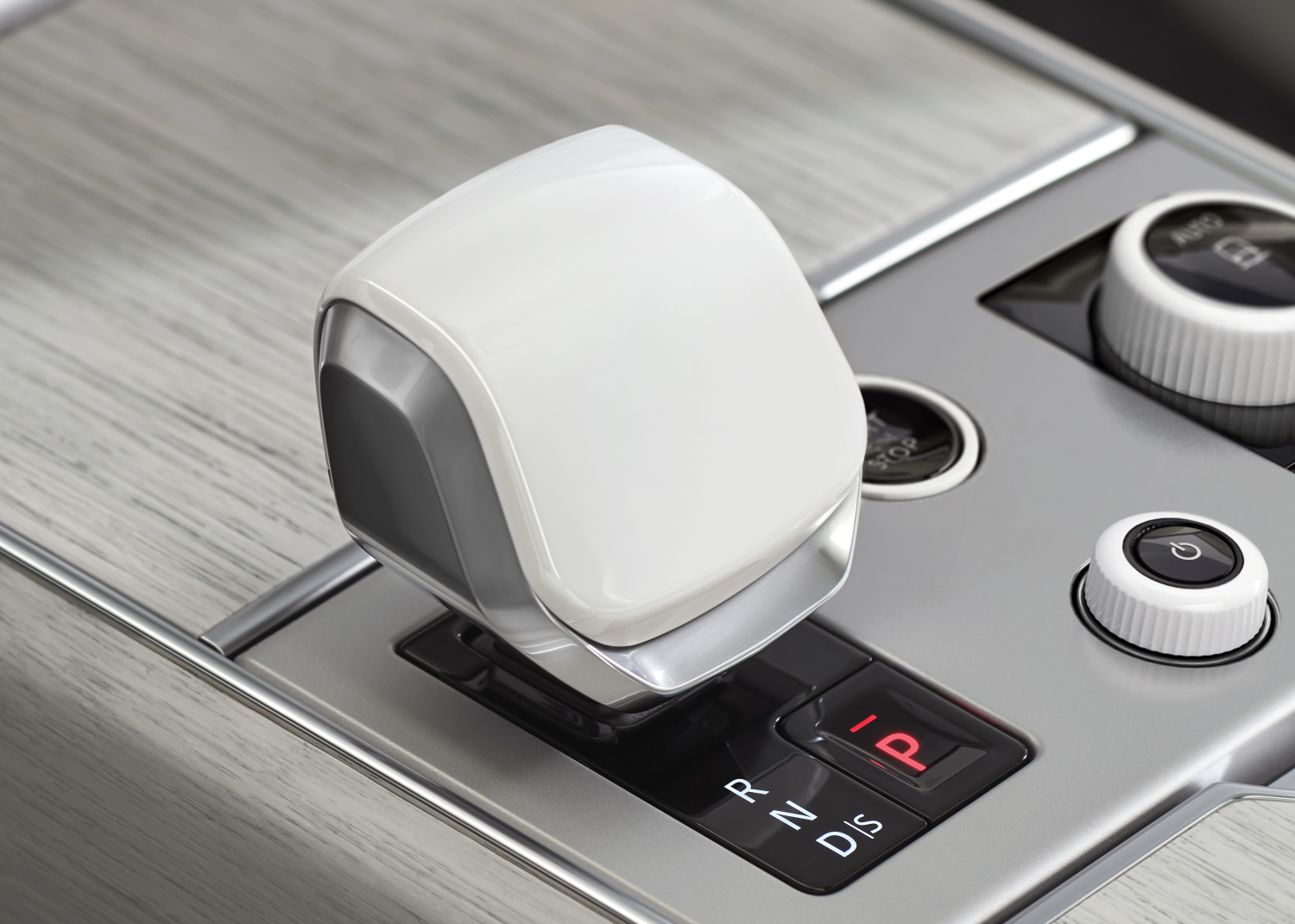 RANGE ROVER SV ULTRA