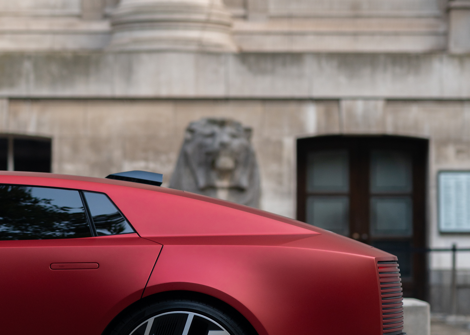Type 01 Chromatic Moments, London Red