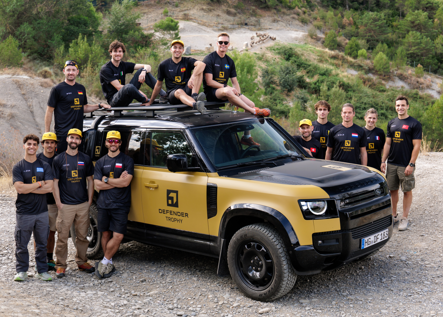 Clasificados Defender Trophy