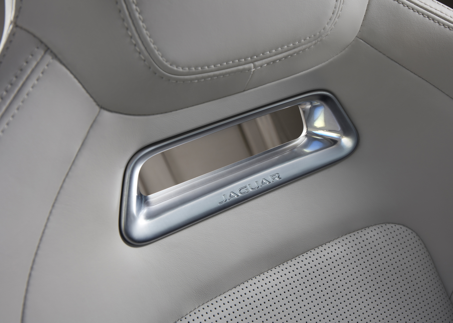 Jaguar présente la I-PACE