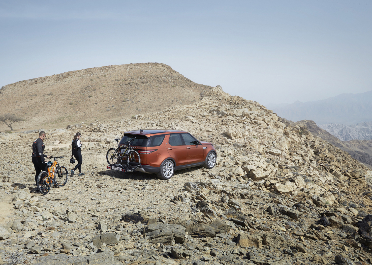 LAND ROVER DÉVOILE LE NOUVEAU DISCOVERY