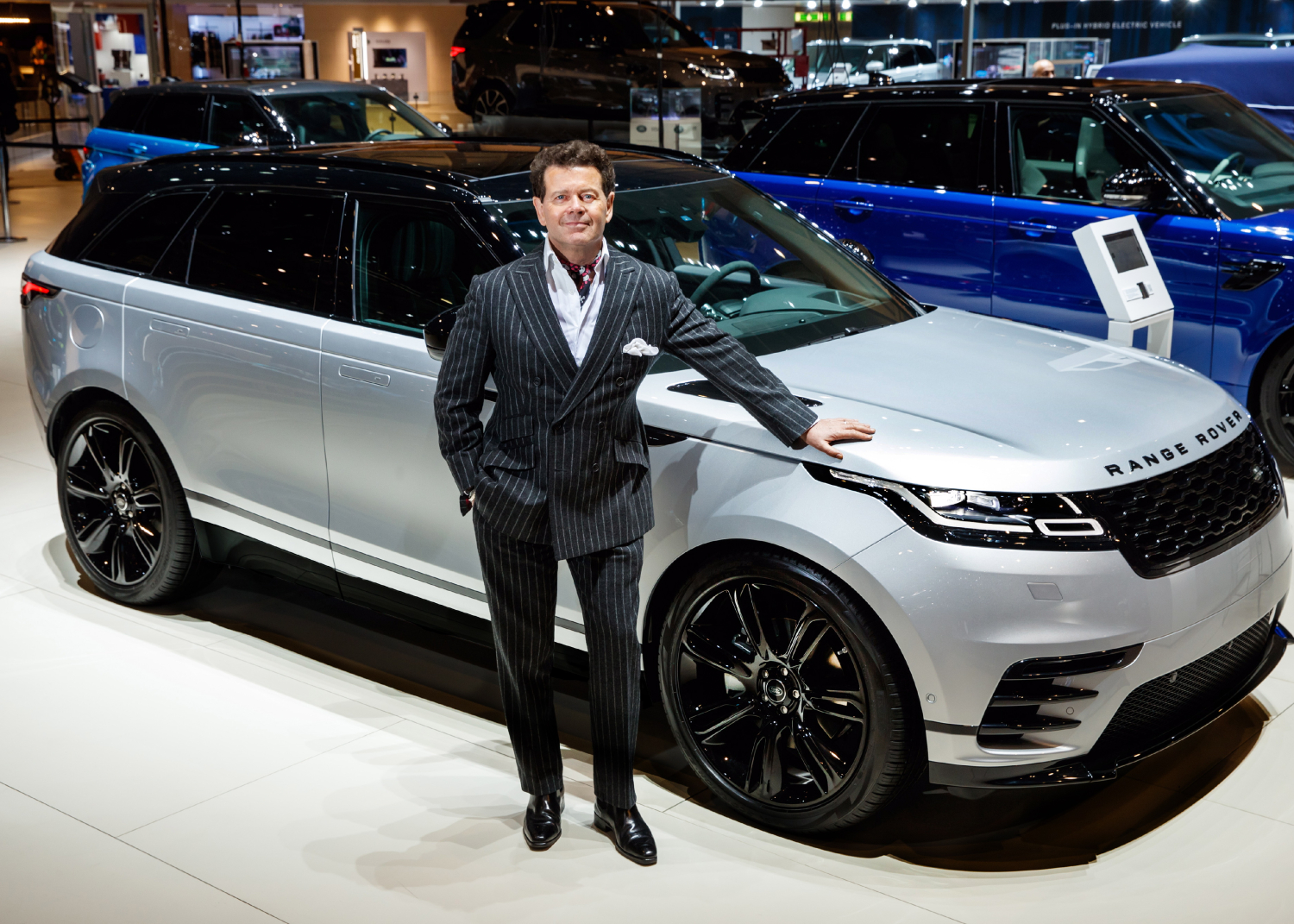 RANGE ROVER VELAR AMONG FINALISTS  FOR TWO WORLD CAR AWARDS