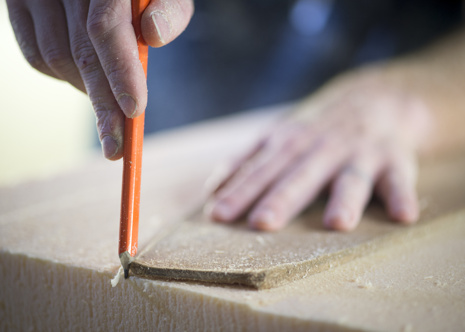 FROM WASTE TO WAVE: JAGUAR LAND ROVER LAUNCHES SURFBOARD MADE FROM RECYCLED PLASTIC