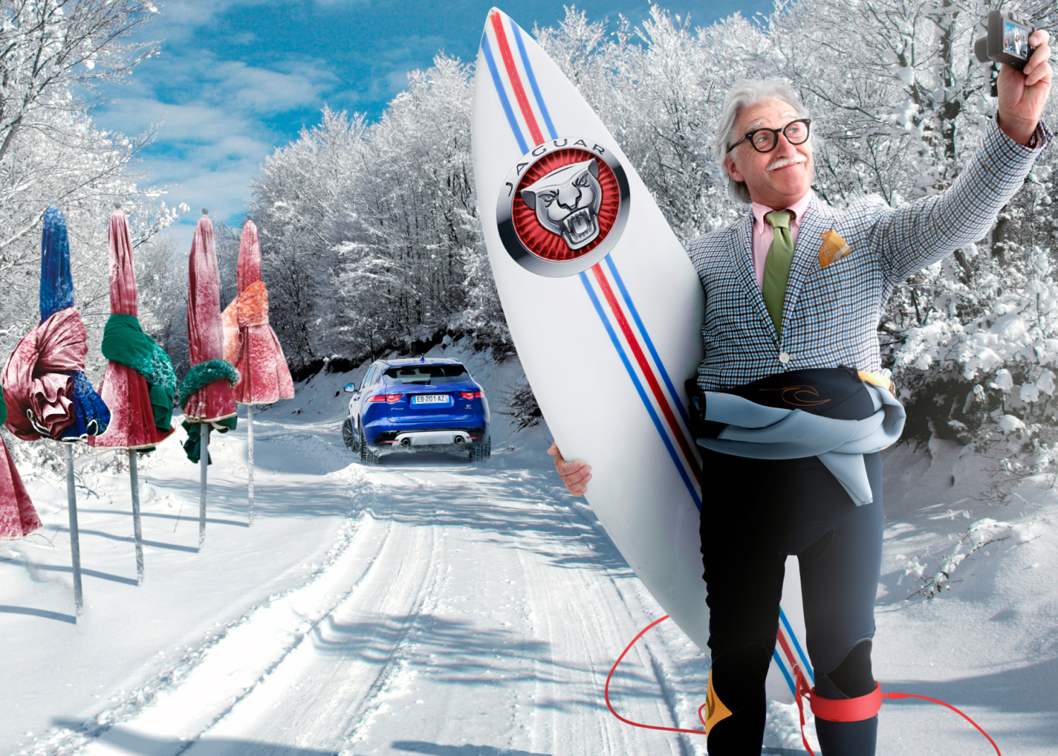 LA JAGUAR F-PACE IMAGINEE PAR LE PHOTOGRAPHE AUTOMOBILE DINGO  AUTOUR DE DOUZE COMPOSITIONS ARTISTIQUES