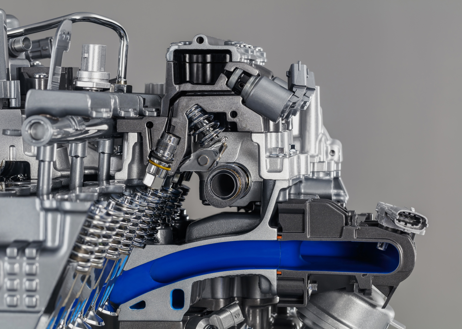 The new Jaguar F-Type four-cylinder: A pure sports car
