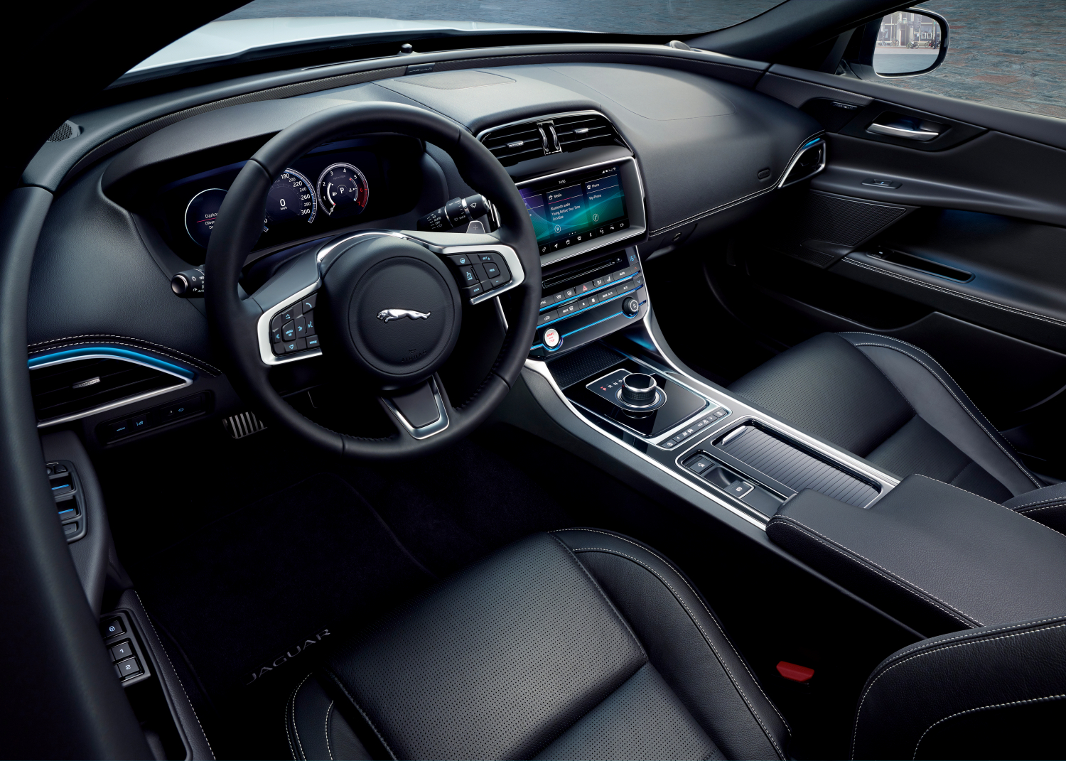 NUEVA EDICION LIMITADA JAGUAR XE LANDMARK