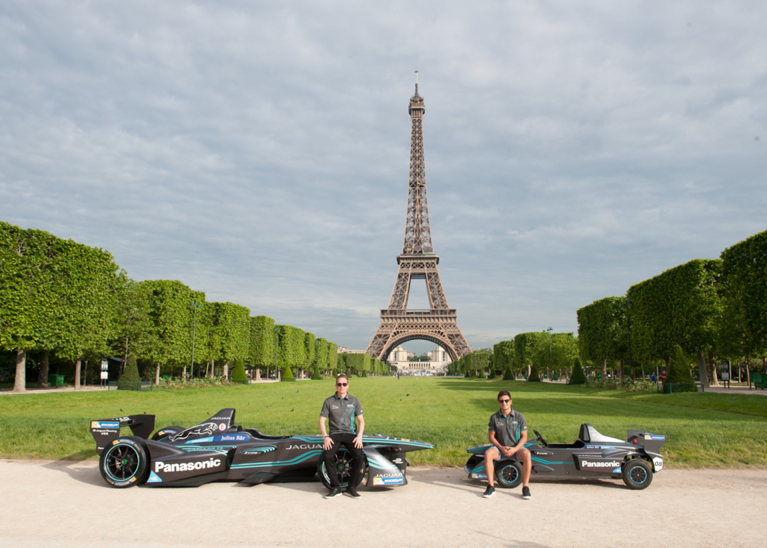 L’ÉQUIPE PANASONIC JAGUAR RACING INSPIRE UNE NOUVELLE GÉNÉRATION  DE PILOTES AVANT l’E-PRIX DE PARIS