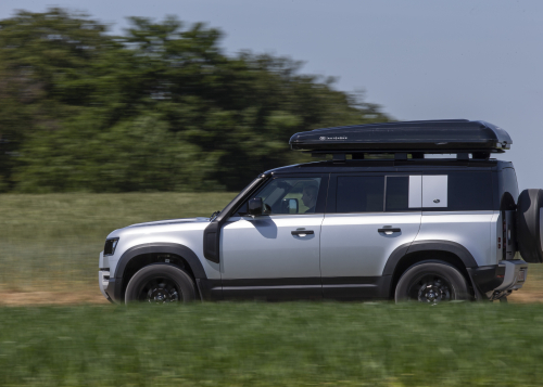  LAND ROVER AND AUTOHOME CREATE RUGGED ROOF TENT FOR NEW DEFENDER 