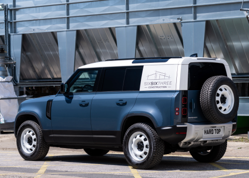 LAND ROVER DEFENDER MEANS BUSINESS AS HARD TOP NAME RETURNS FOR NEW COMMERCIAL MODEL