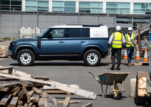 LAND ROVER DEFENDER MEANS BUSINESS AS HARD TOP NAME RETURNS FOR NEW COMMERCIAL MODEL