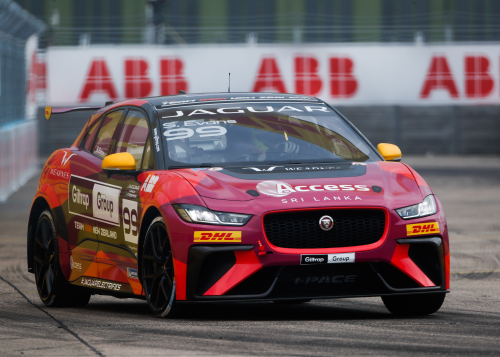  SIMON EVANS IS THE JAGUAR I-PACE eTROPHY CHAMPION