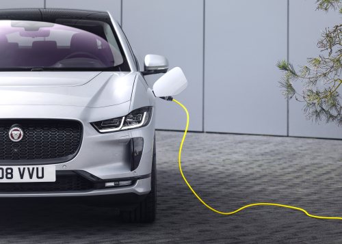  Jag_I-PACE_21MY_Exterior_Charging