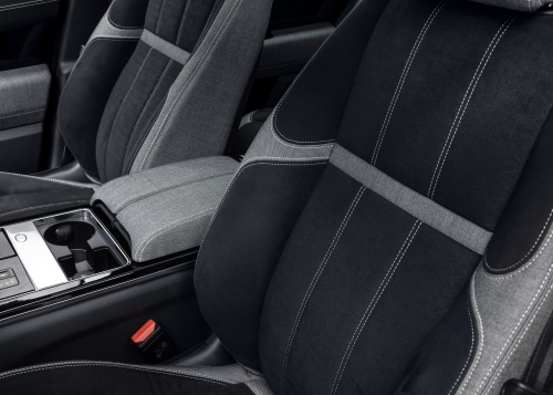  21MY Velar interior_kvadrat (1)