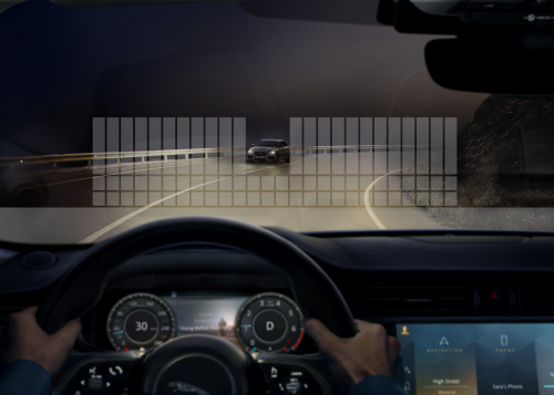 Sicher durch die Nacht: Jaguar Land Rover Scheinwerfer mit modernster LED-Matrix- und Pixeltechnologie für ideale Sichtverhältnisse in der dunklen Jahreszeit