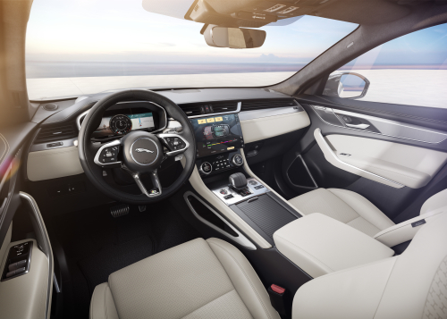  F-PACE R-Dynamic HSE - Hakuba Silver with Light Oyster interior
