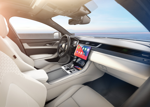 XF Saloon R-Dynamic HSE – Hakuba Silver with Light Oyster Interior 