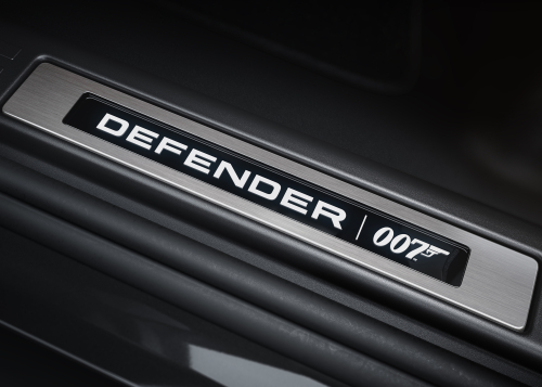 INTERIOR DETAIL - DEFENDER V8 BOND EDITION