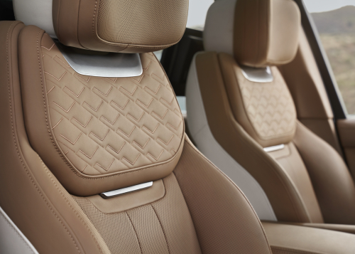 THE NEW RANGE ROVER SV SERENITY LWB