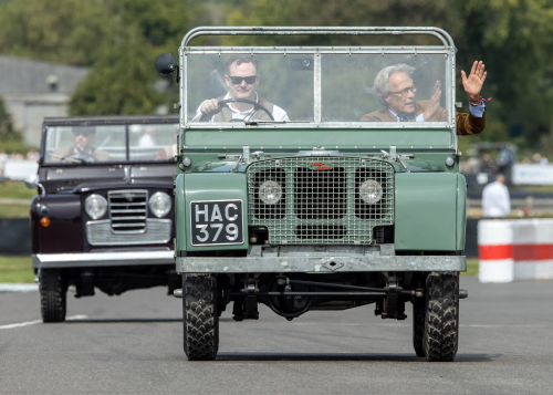 JLR HONOURS QUEEN ELIZABETH II WITH UNIQUE GOODWOOD REVIVAL PARADE 