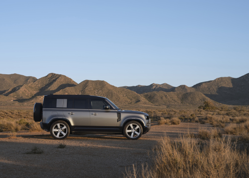DEFENDER 110 EXTERIOR